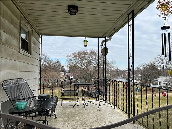 3rd image of 515 Whitaker Ave