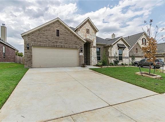3rd image of 104 Mulberry Ln