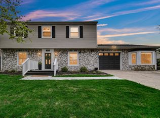 380 Briarwood Dr, Valparaiso, IN 46385
