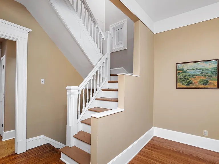 4388 McPherson Ave — Photo 11
