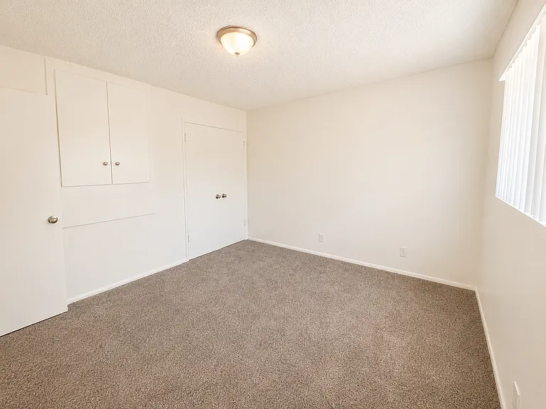 474 E Cypress St — Photo 8