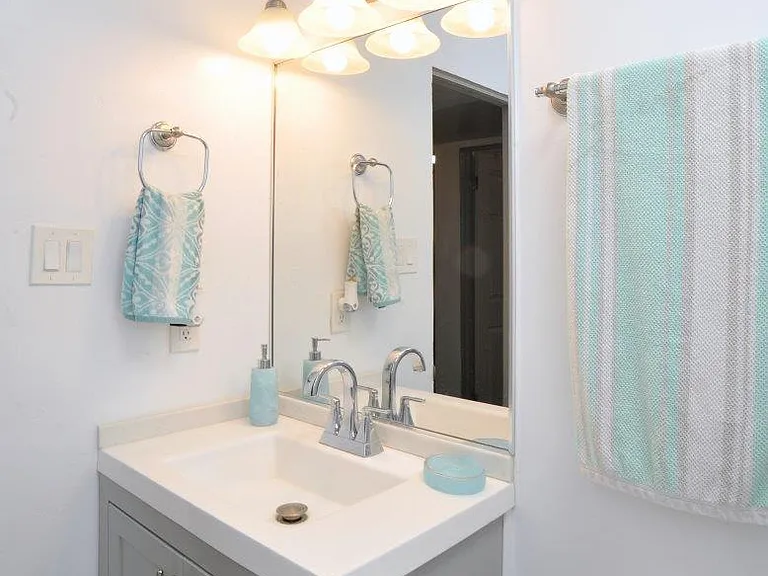 901 W Calle Ramona #1 — Photo 30
