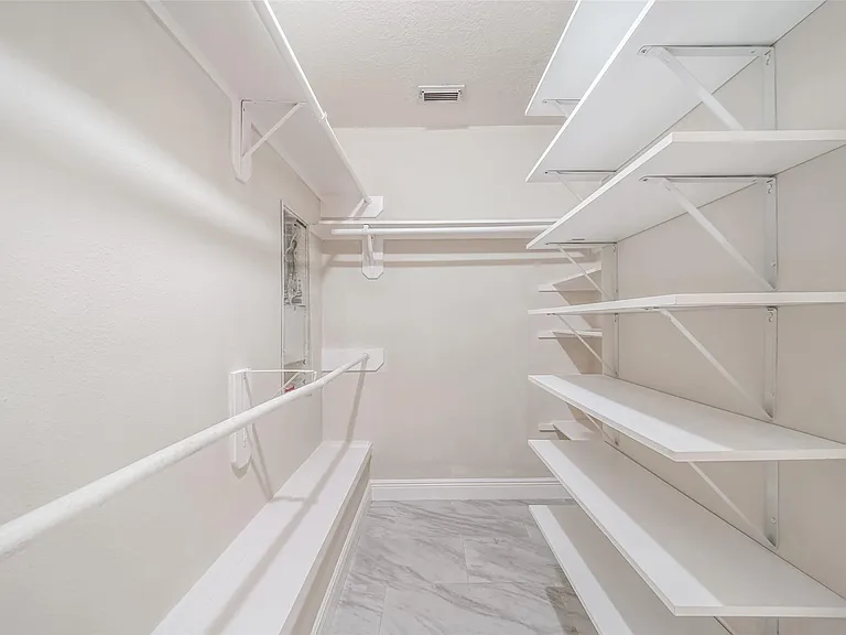 4822 Mosaic Canyon Ct — Photo 22