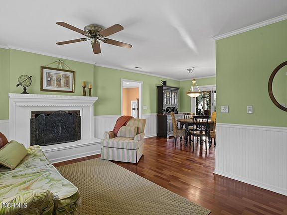 4th image of 110 Treasure Island Way
