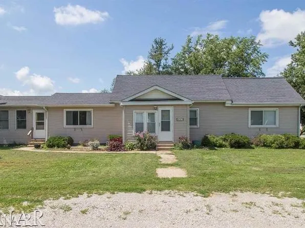 302 N East St, Ellsworth, IL 61737
