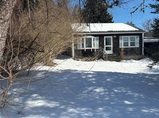 34 Buddington Rd, Charlestown, RI 02813