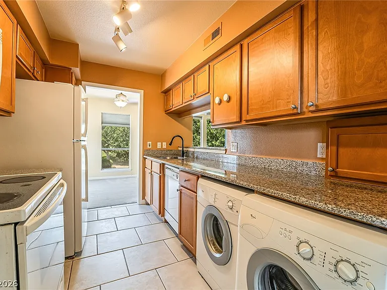 2843 Geary Pl #3102 — Photo 13