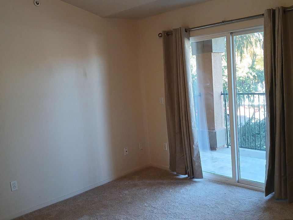 Living room to deck