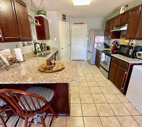 2nd image of 1308 Joseph Ln