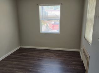 8600 Aurora Ave N APT 8, Seattle, WA 98103