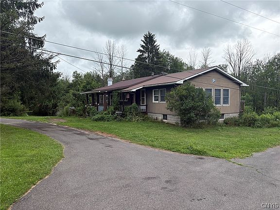 4th image of 630 Red School House Rd