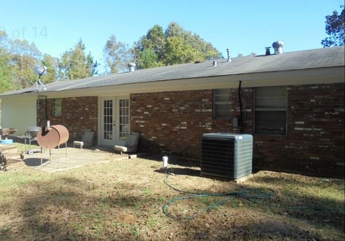 2nd image of 706 Lower Woodville Rd