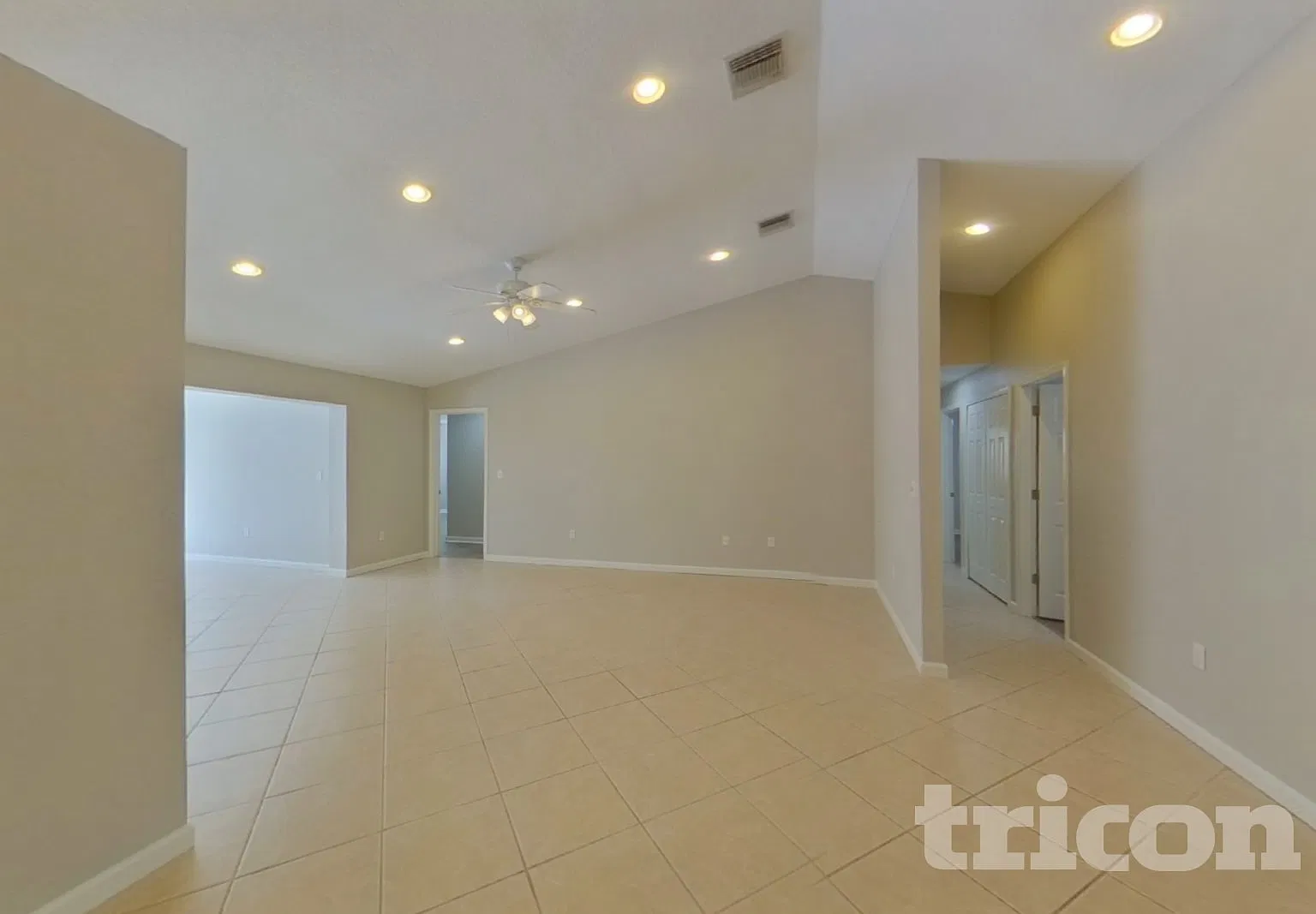 14980 Crown Drive Largo FL — Photo 4
