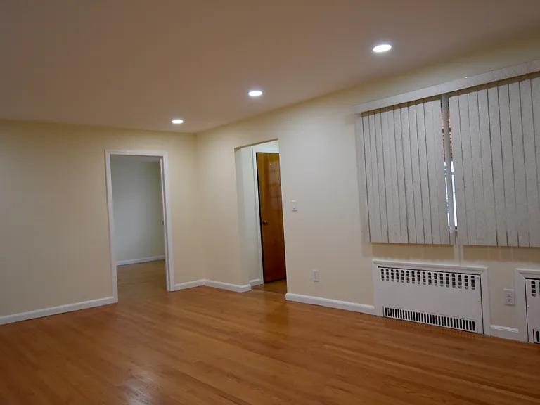 356 Slocum Way — Photo 4