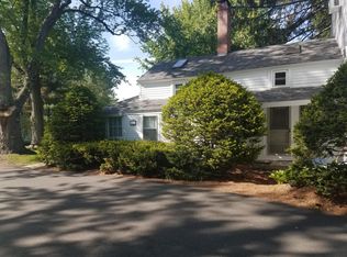 575 West St, Amherst, MA 01002