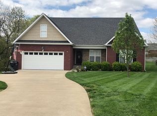 2246 Fairfax Dr, Clarksville, TN 37043