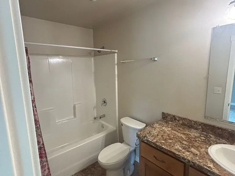 1424 Gleason Ave — Photo 24