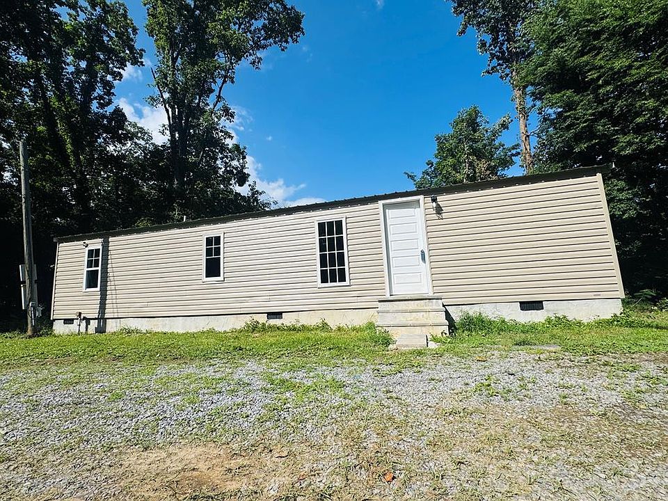 1st image of 3653 Airport Rd