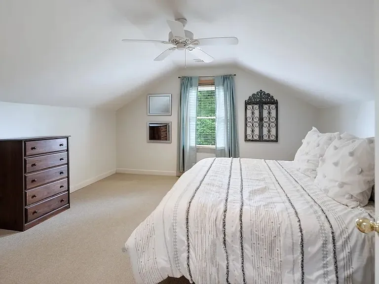 3731 Oakley Ave — Photo 10