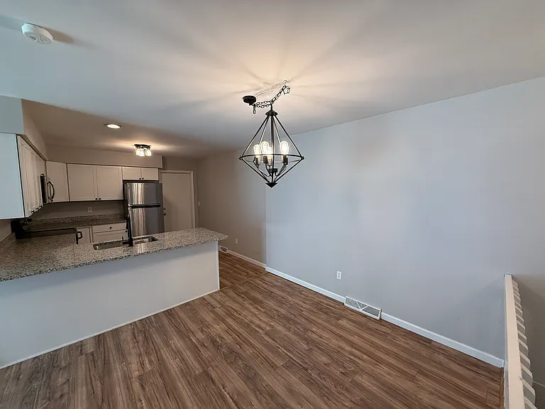 904 Bluffway Dr #902 — Photo 9