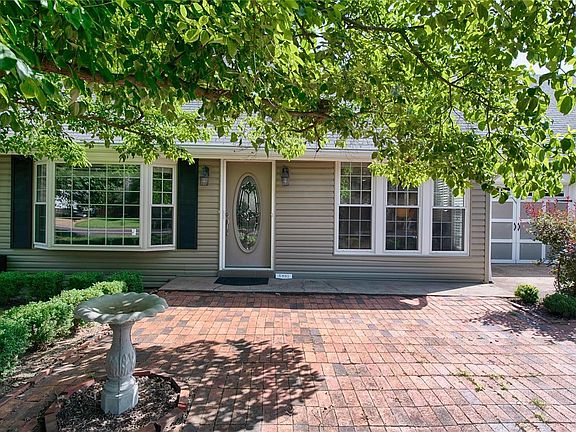 2nd image of 6801 Circleview Dr
