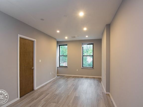 2nd image of 285 Jefferson Ave APT 3F