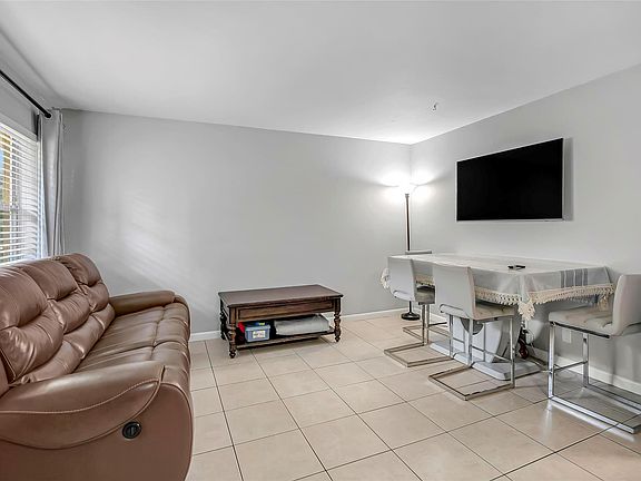 2nd image of 5150 NE 6th Avenue #114