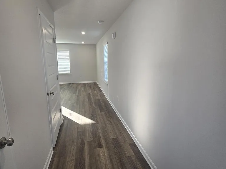 3128 Breezy Bay Ct — Photo 4