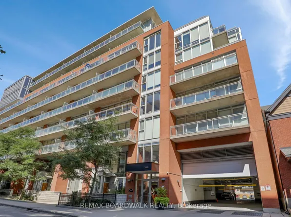 349 McLeod St #524, Ottawa, ON K2P 0S1