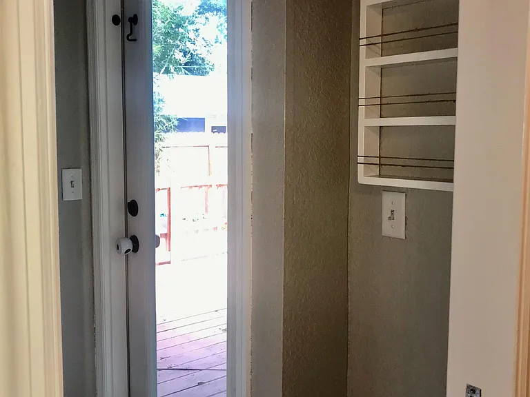 1150 Crescent Lake Dr — Photo 12