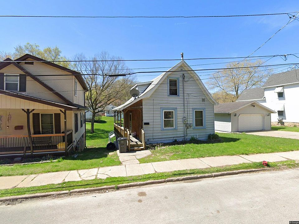 1st image of 420 Valeria St
