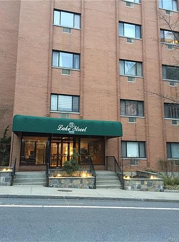 1st image of 21 Lake St APT 3L