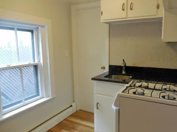 10 Smith Ave, Somerville, MA