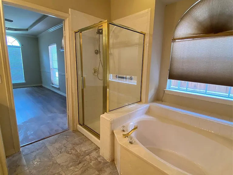 8004 Case Dr — Photo 9