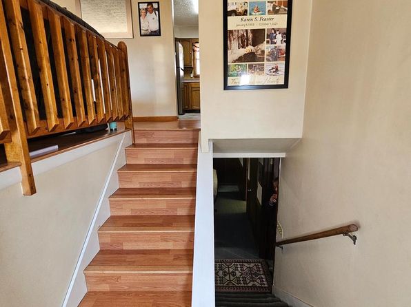 306 Sunnydale Dr, Keyser, WV 26726
