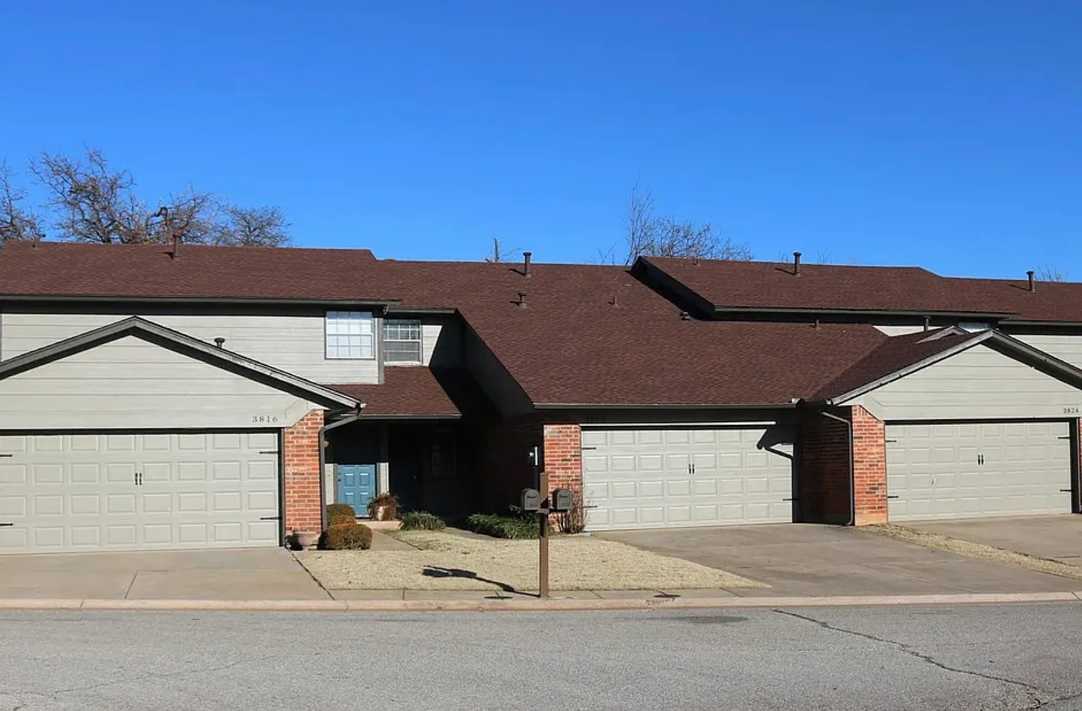 3 bed, 2.5 bath, 1625 sqft, $1,500 — Photo 2