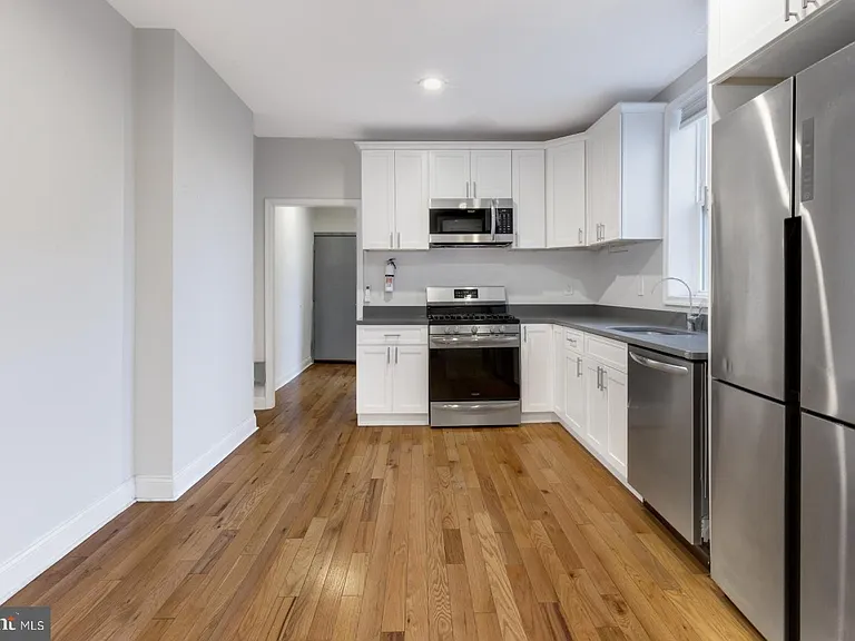 1302 N 19th St #2 — Photo 4