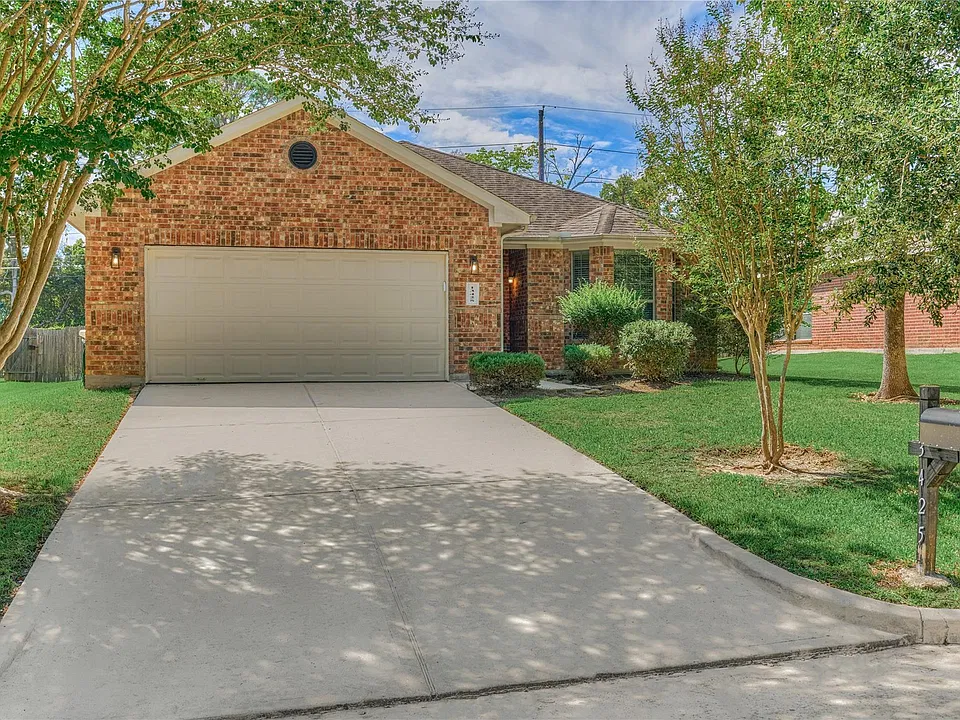 13425 Raintree Dr
