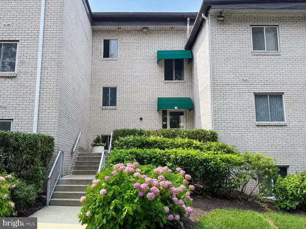 7 Rockford Rd APT E2, Wilmington, DE 19806