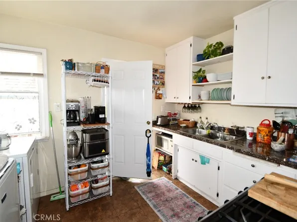 1558 Plaza Del Amo, Torrance, CA 90501