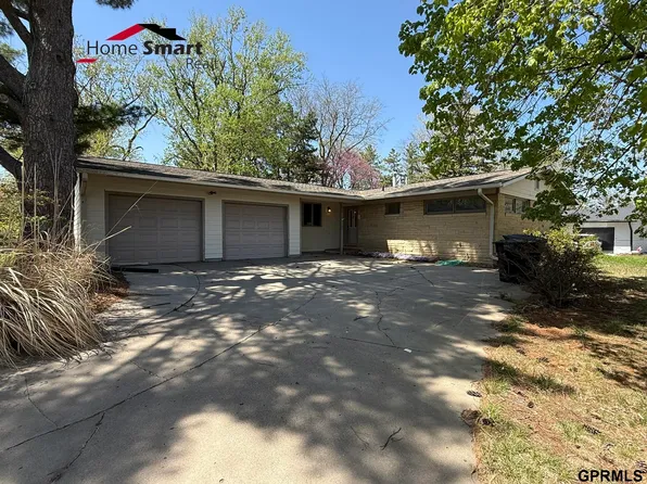 511 Eastridge Dr, Lincoln, NE 68510