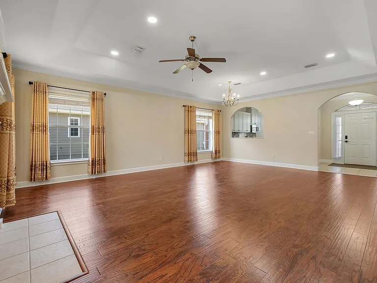 7056 Sawley Ln — Photo 5