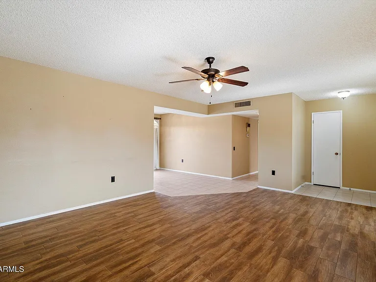 10528 W Tumblewood Dr — Photo 4