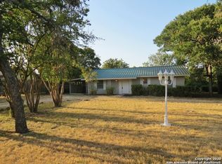 407 Bandera Blvd, Bandera, TX 78003