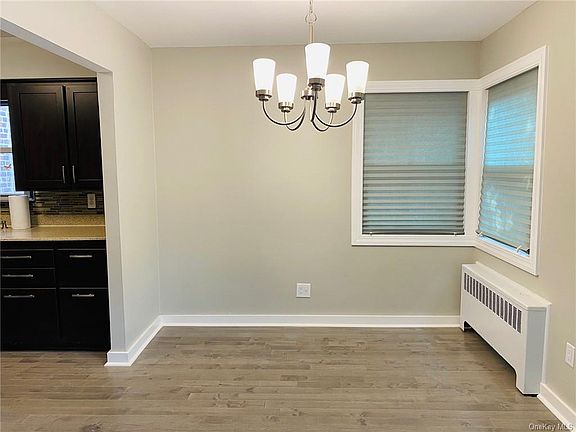 2nd image of 854 Revere Ave