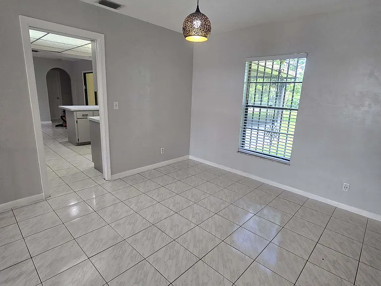 6504 Heather Way — Photo 6