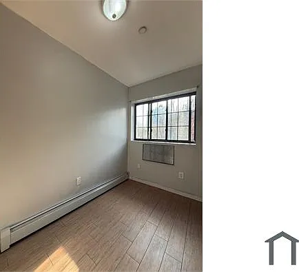 725 E 181st St #3A — Photo 1