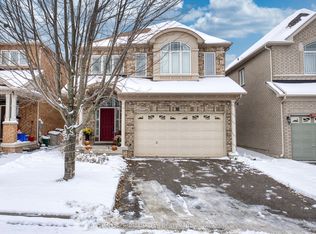 10 Usherwood St, Aurora, ON L4G 7W6