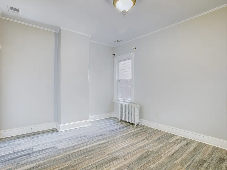317 Elm St NW — Photo 12