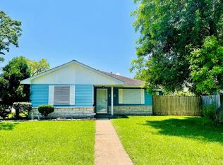 201 14th Ave N, Texas City, TX 77590